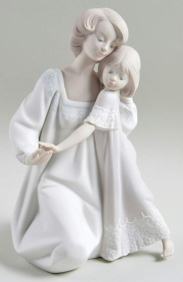 Women and Children Good Night - No Box by Lladro-1