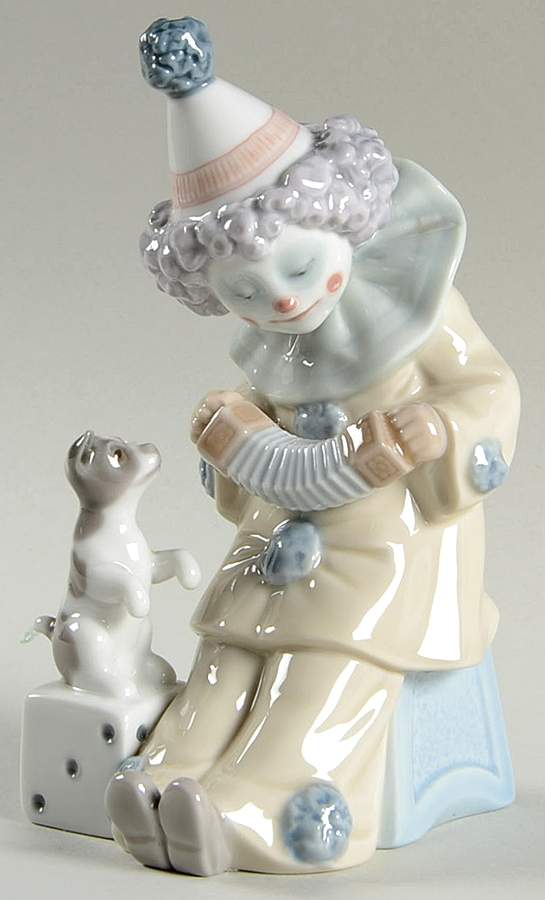 Commedia Dell'Arte Pierrot With Concertina - Boxed by Lladro-1