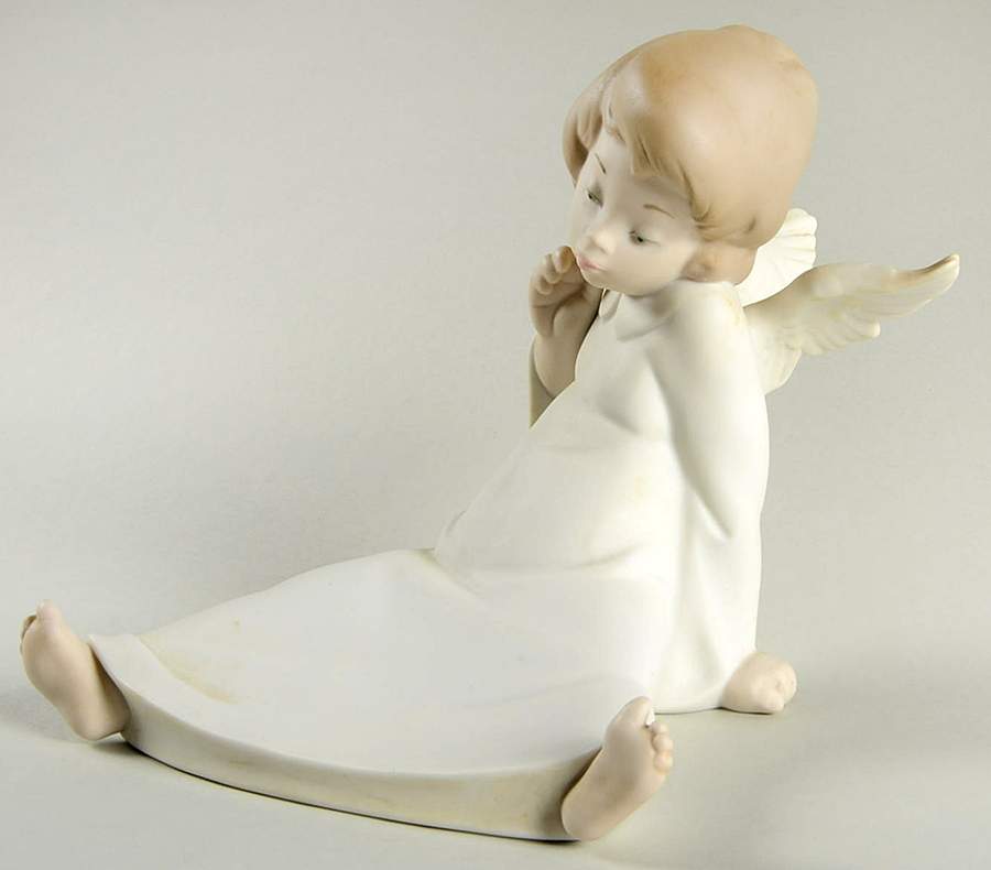 Angels and Cherubs Cherub, Wondering - Boxed by Lladro-1