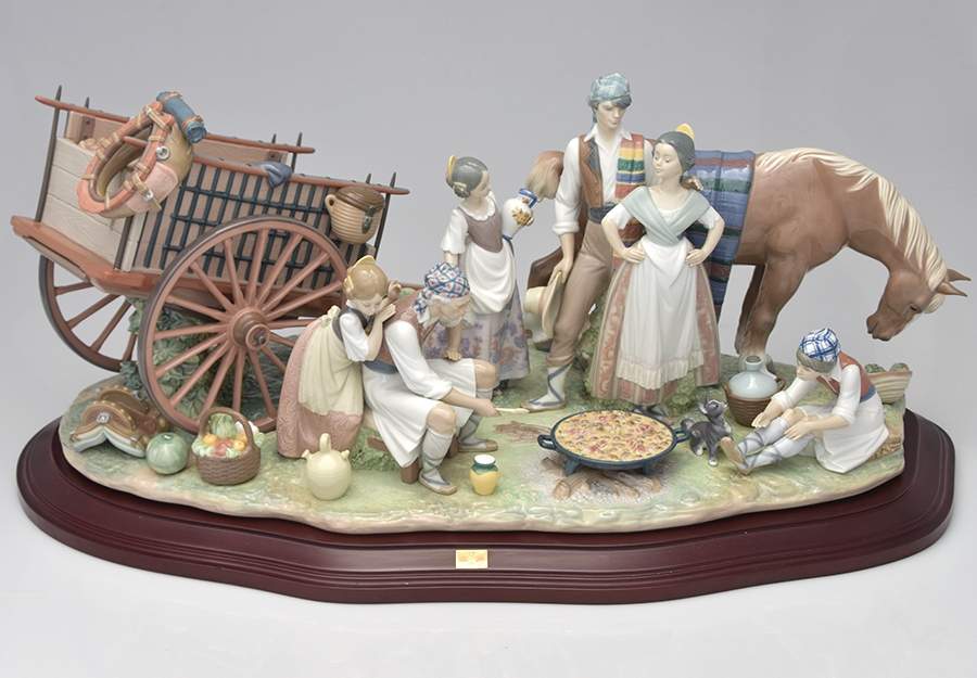 Valencian Paella Valenciano - No Box by Lladro-1