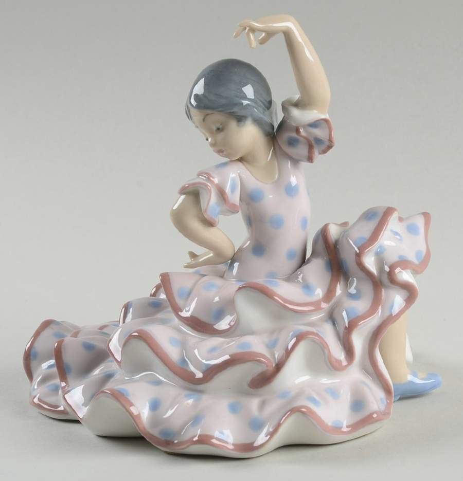Valencian Spanish Dancer - Boxed by Lladro-1