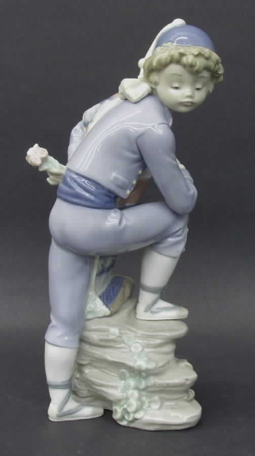 Valencian Valencian Boy - Boxed by Lladro-1