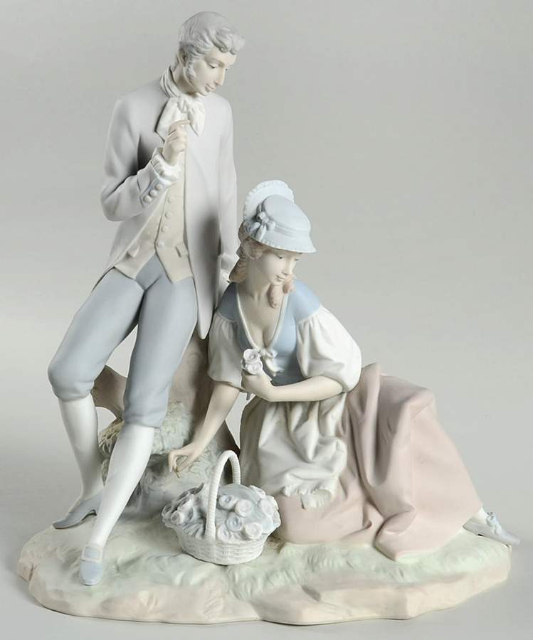 Romance (Couples) Couple Pastoral - No Box by Lladro-1