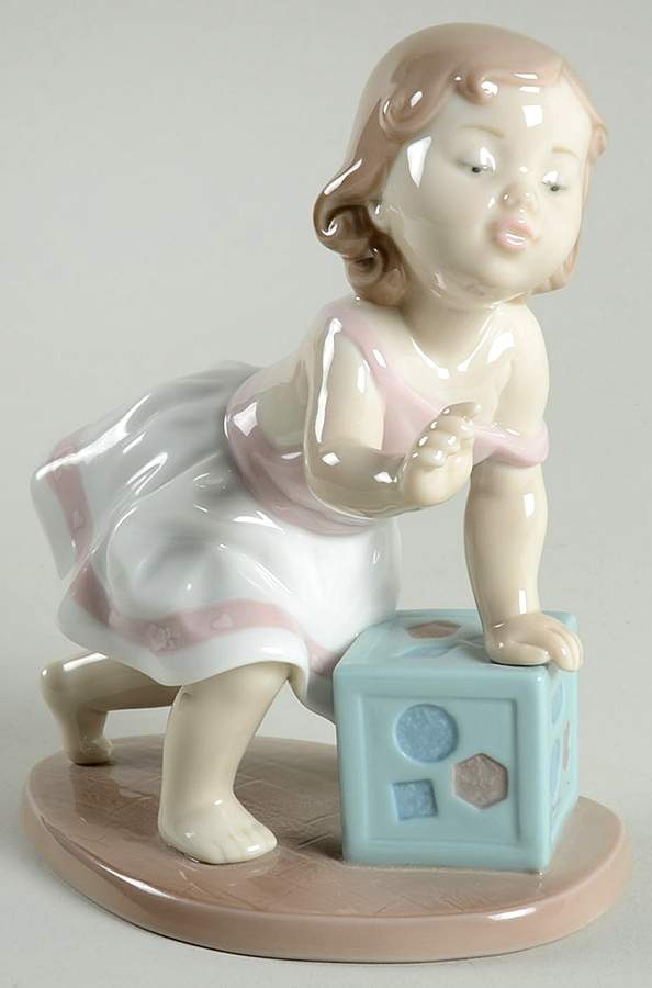Babies and Toddlers My First Step - With Box by Lladro-1
