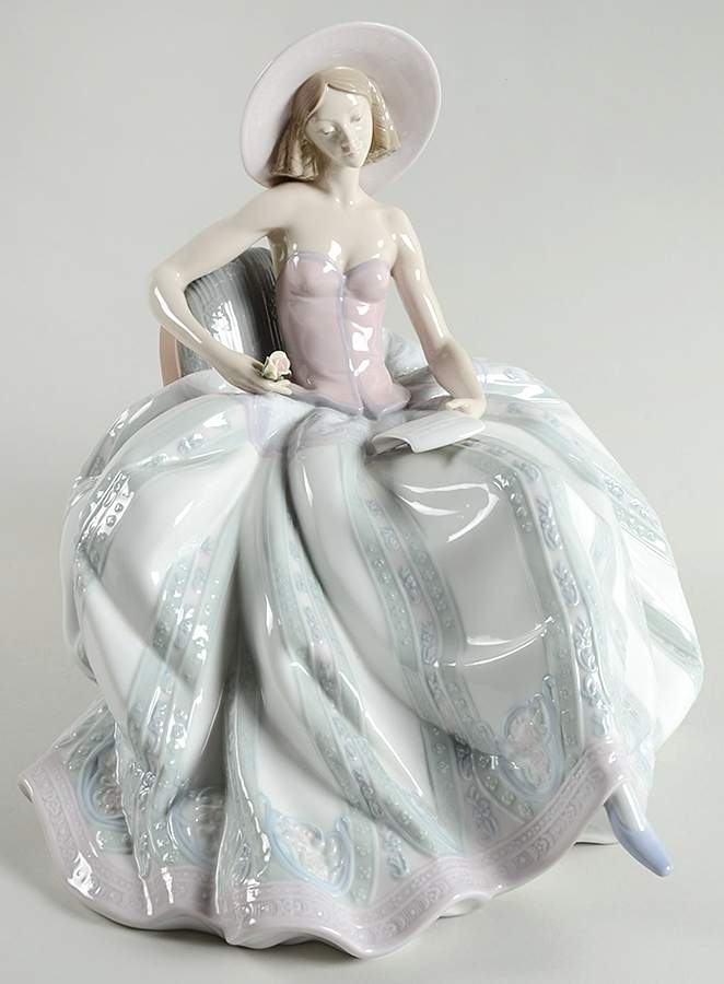 Romance (Singles) Dreaming Of You - No Box by Lladro-1