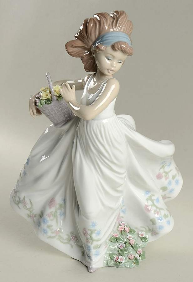 Children with Flowers Floral Path - No Box by Lladro-1