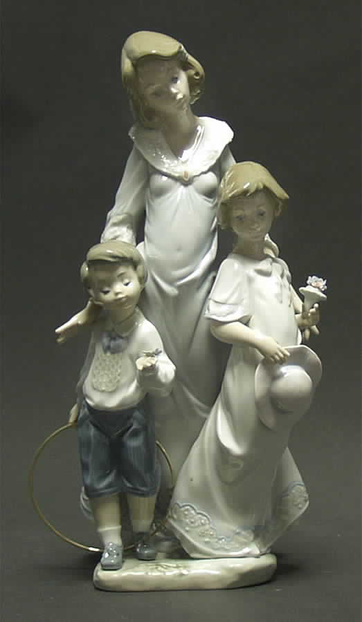Women and Children Sunday Best - Boxed by Lladro-1