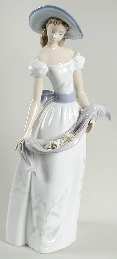 Romance (Singles) Fragrances & Colors - No Box by Lladro-1