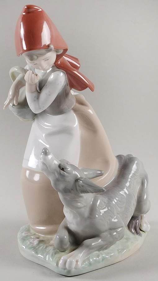 Fairy Tales and Nursery Rhymes Little Red Riding Hood - Boxed by Lladro-1