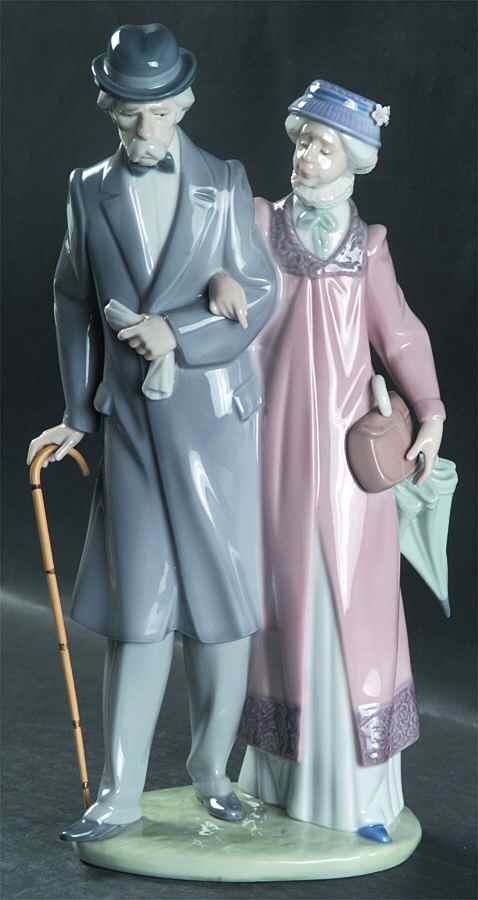 Grandparents Twilight Years - Boxed by Lladro-1