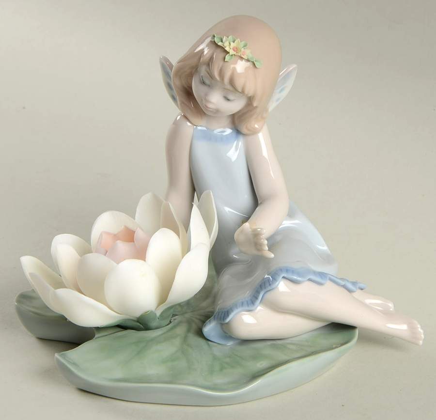 Lilypad Girls Lilypad Love - Boxed by Lladro-1