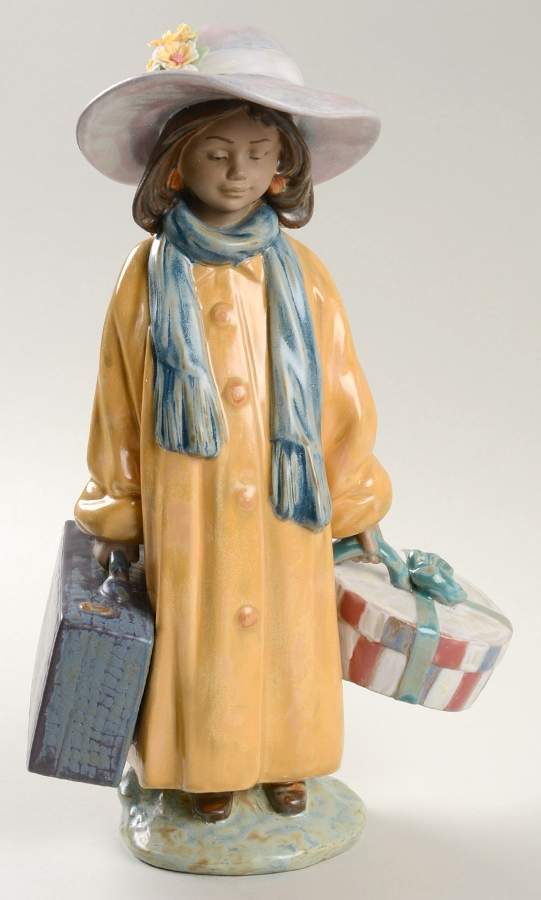 Young Girls Ready To Go - No Box by Lladro-1