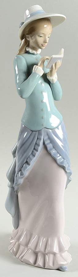 Young Women Reading - Boxed by Lladro-1