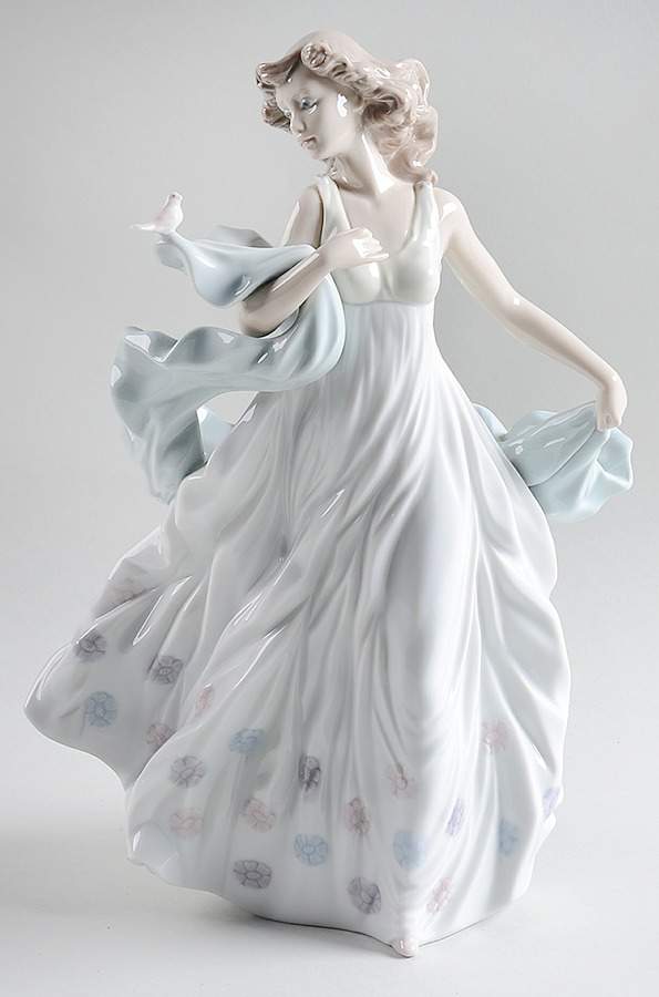 Elegant Ladies Summer Serenade - With Box by Lladro-1