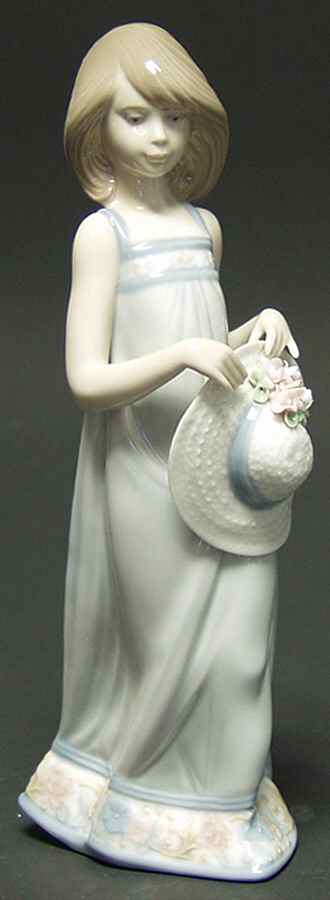 Straw Hat Girls Cathy - With Box by Lladro-1
