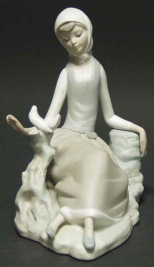 Shepherd and Shepherdess Shepherdess With Dove - No Box by Lladro-1