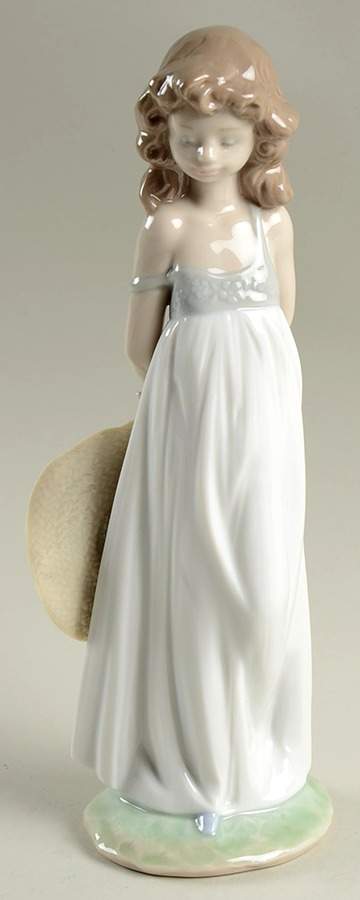 Young Girls Natural Beauty - No Box by Lladro-1