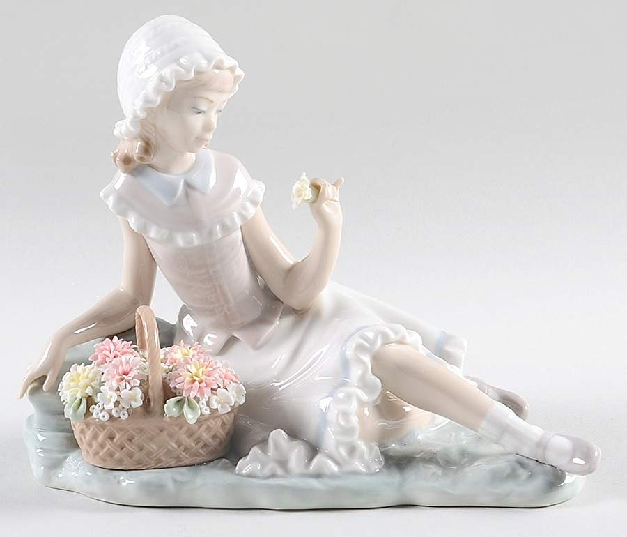 Children with Flowers Admiration - No Box by Lladro-1