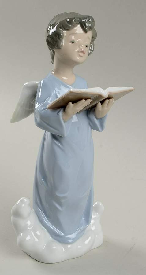 Angels and Cherubs Angelic Voice-Full Cloud - No Box by Lladro-1