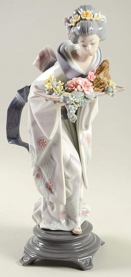 Asian Inspiration Graceful Offering - Boxed by Lladro-1