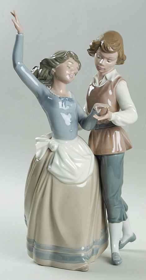 Dance Folk Dancing - Boxed by Lladro-1