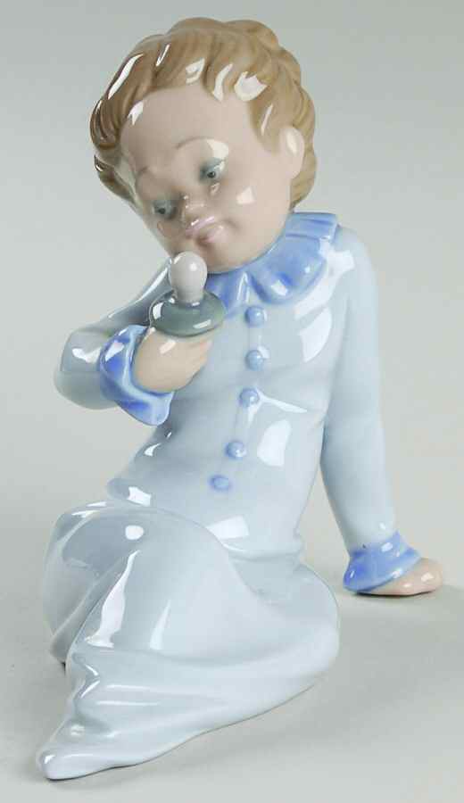 Baby Group Baby With Pacifier - No Box by Lladro-1