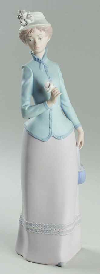 Elegant Ladies Miss Theresa - Boxed by Lladro-1