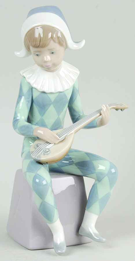 Commedia Dell'Arte Harlequin-A - No Box by Lladro-1