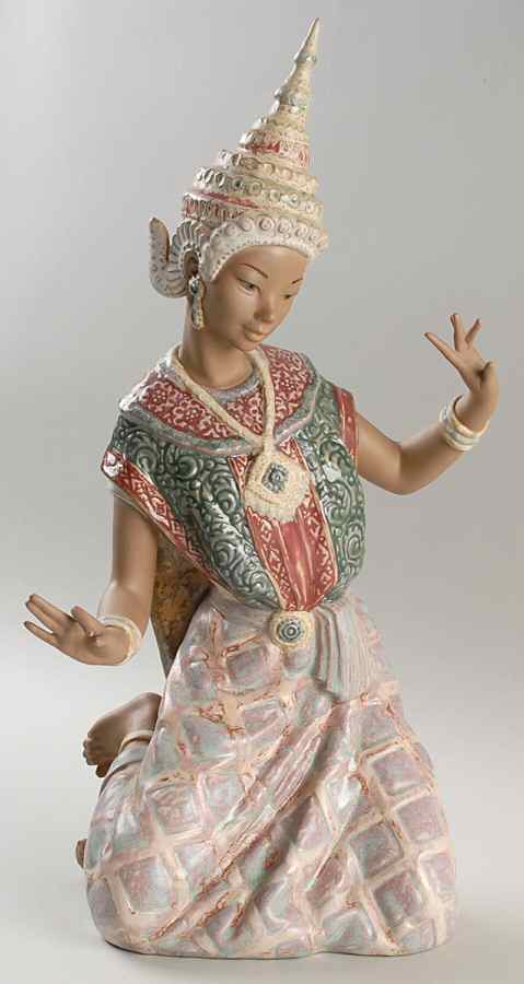 Asian Inspiration Thai Dancer - Boxed by Lladro-1