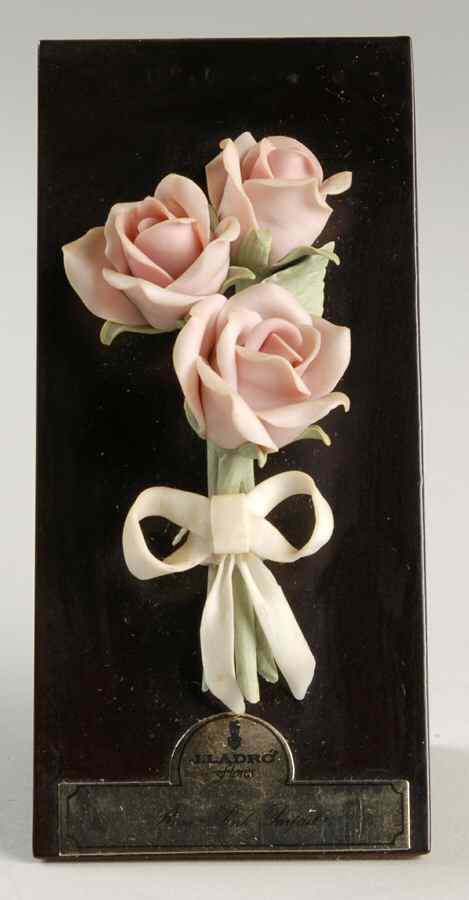 Floral Sculptures Three Pink Roses On Base - Boxed by Lladro-1