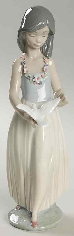 Worldwide Love Polynesian Love - No Box by Lladro-1