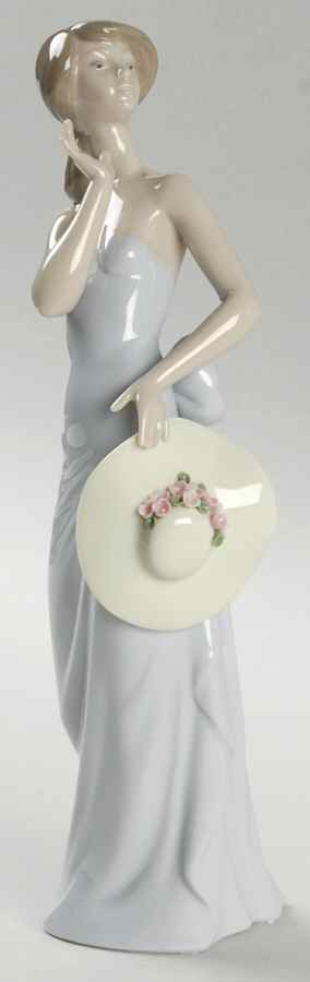 Young Women Coquette - Boxed by Lladro-1