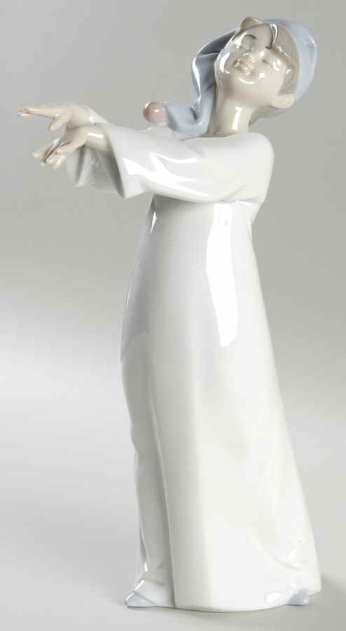 Children in Nightshirts Little Sleepwalker - Boxed by Lladro-1