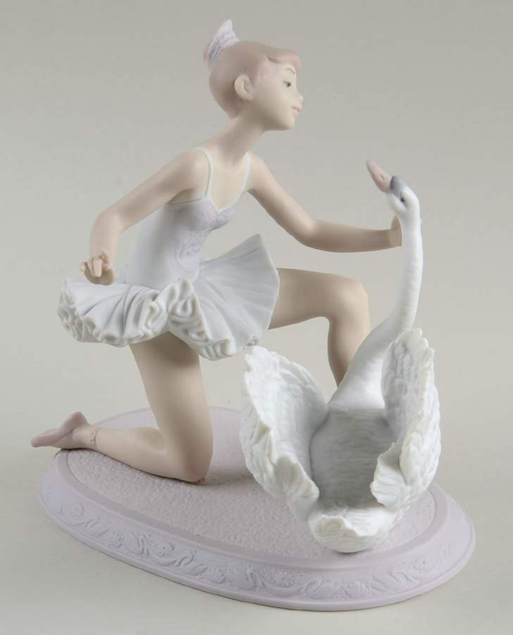 Dance Graceful Dance - No Box by Lladro-1