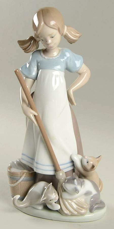 Children with Animals Playful Kittens - Boxed by Lladro-1