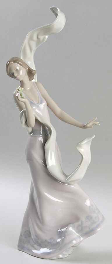 Young Women Wind Of Peace - No Box by Lladro-1