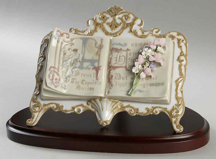 Romance (Singles) Words Of Love - With Box by Lladro-1