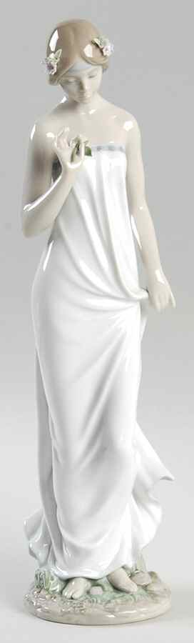 Young Women Beautiful Gloria - Boxed by Lladro-1