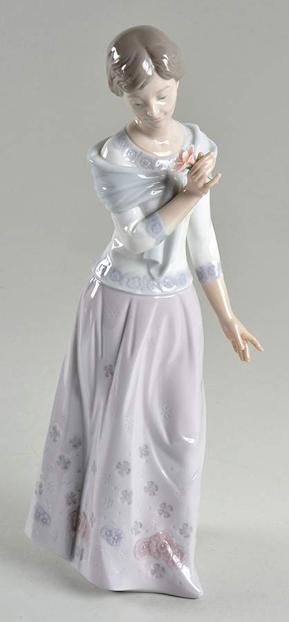 My Family Album Collection A Grandmother's Love - Boxed by Lladro-1