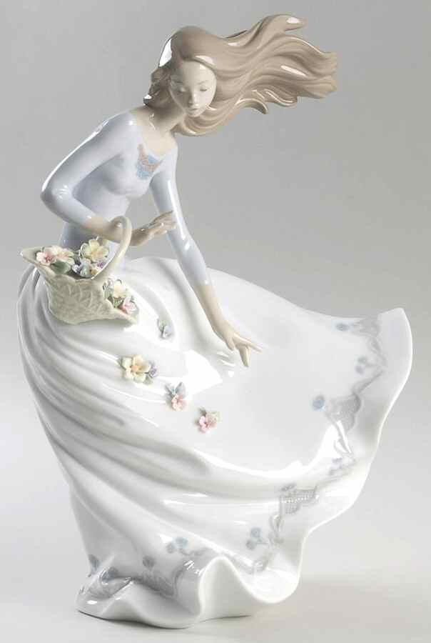Romance (Singles) Petals On The Wind - No Box by Lladro-1