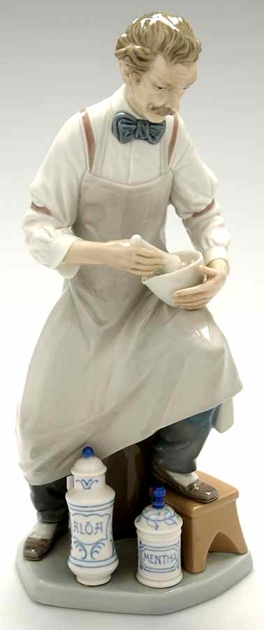 Professionals Pharmacist  - No Box by Lladro-1