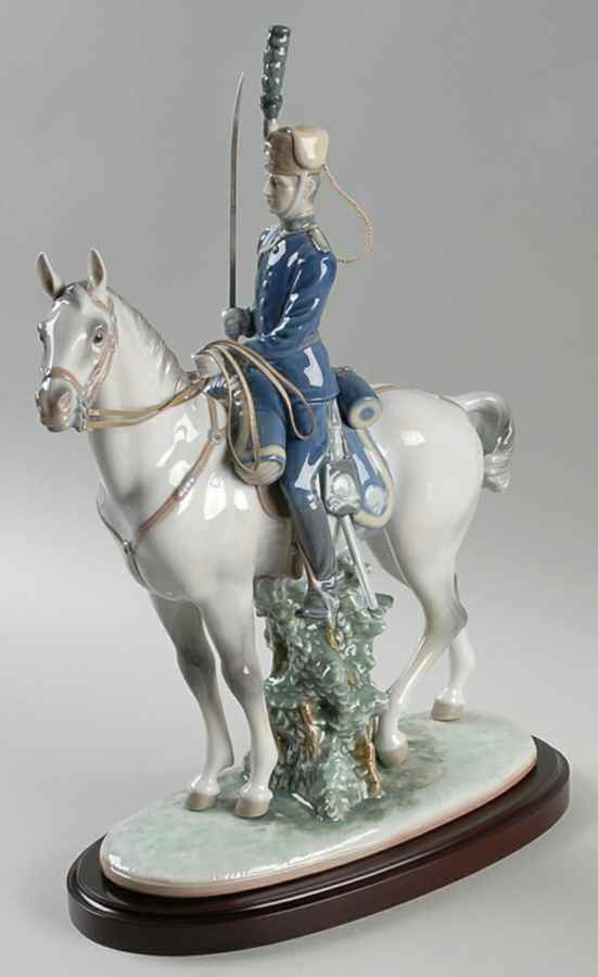 Professionals The King's Guard - No Box by Lladro-1