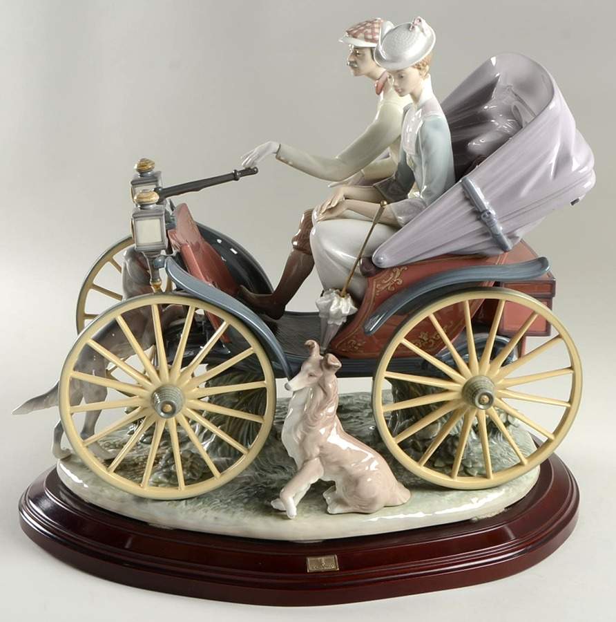 People in Cars A Sunday Drive - Boxed by Lladro-1