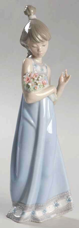 Children with Flowers Spring Token - Boxed by Lladro-1