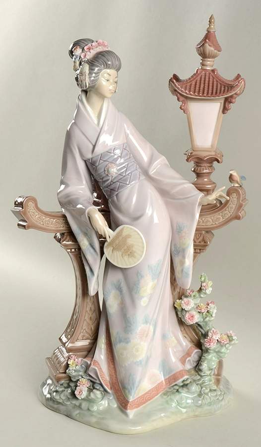 Asian Inspiration Mariko - Boxed by Lladro-1