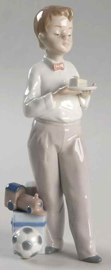 Men and Boys Guest Of Honor - Boxed by Lladro-1