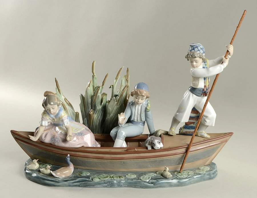 Valencian Valencian Cruise - Boxed by Lladro-1