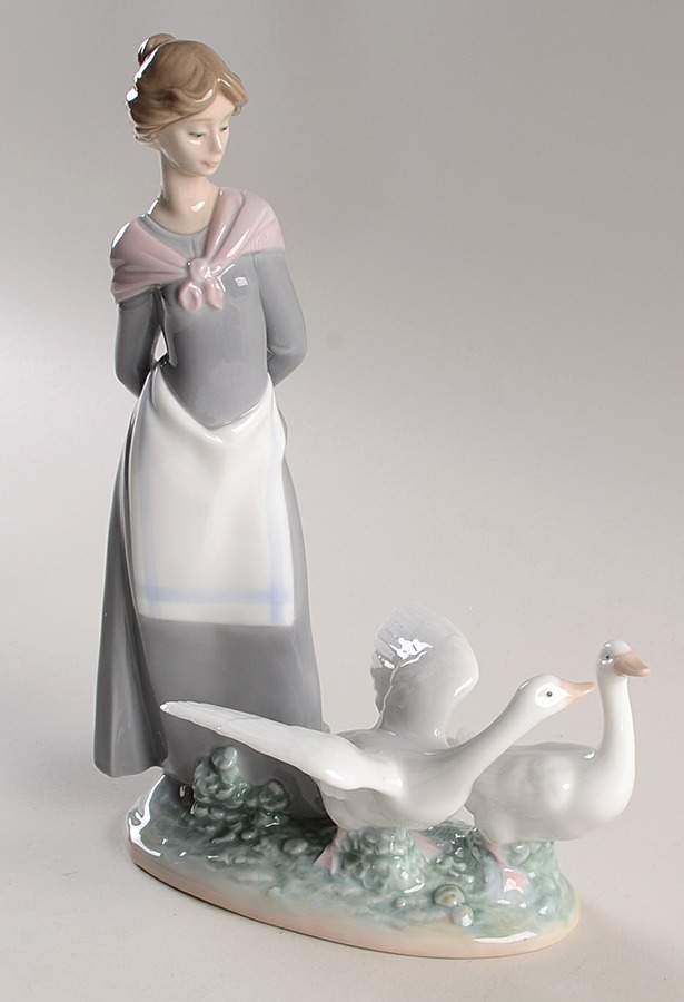 Women Working Barnyard Scene - No Box by Lladro-1