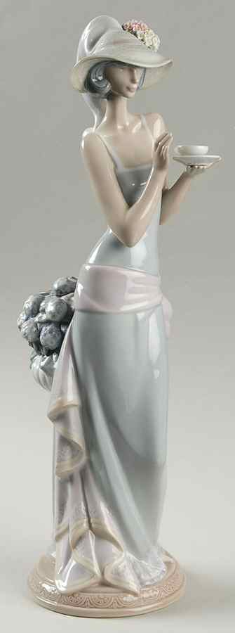 Sophisticated Ladies Tea Time - No Box by Lladro-1