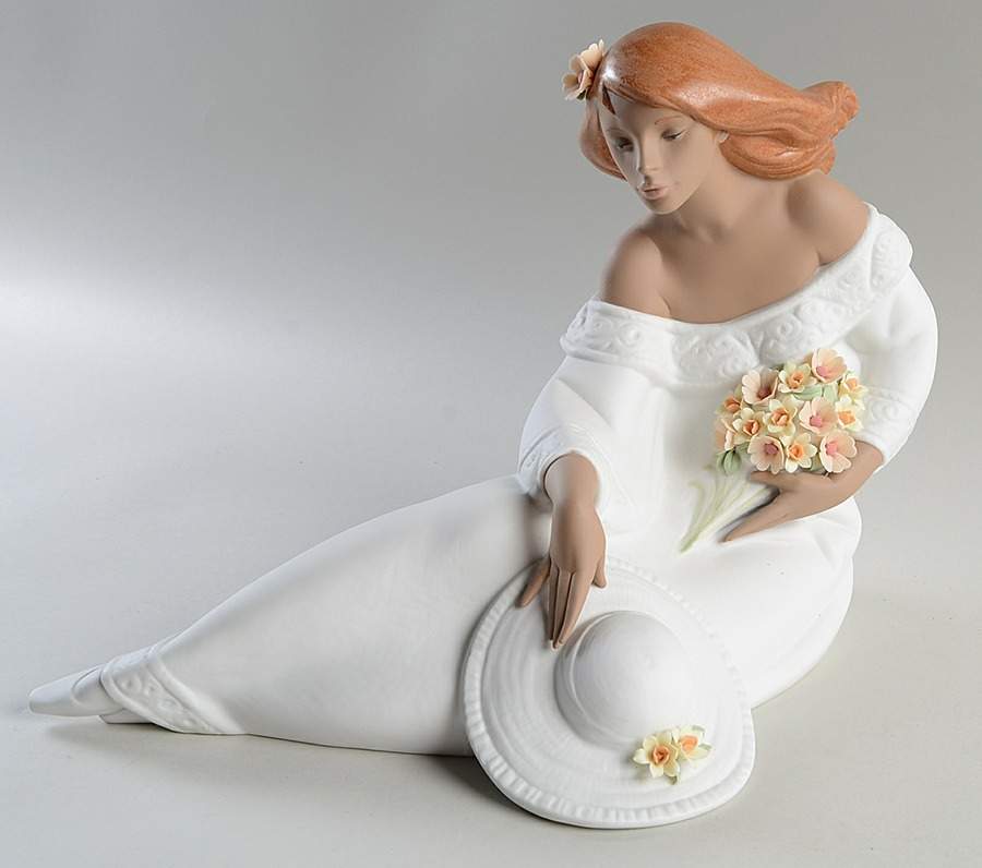 Alba Collection Midday - Boxed by Lladro-1